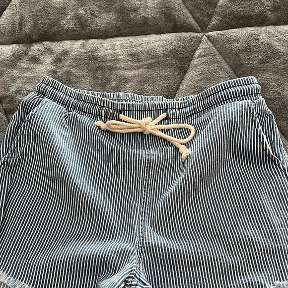 Wild Fable Shorts - Picture 4 of 4